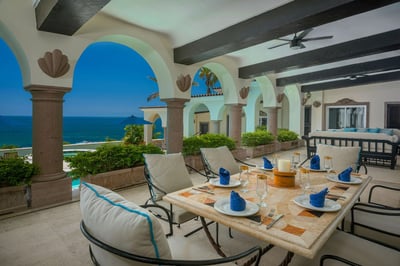 Luxury Villa Photo #31