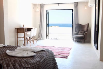 Luxury Villa Photo #23
