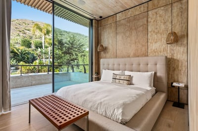Luxury Villa Photo #60