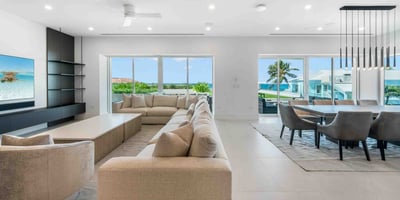 Luxury Villa Photo #7
