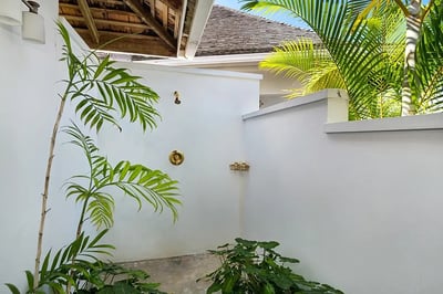 Luxury Villa Photo #24