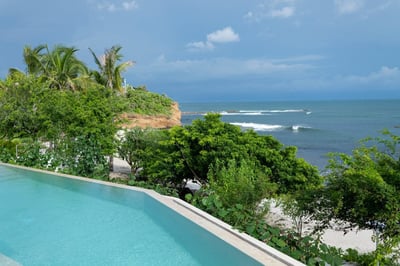 Luxury Villa Photo #4