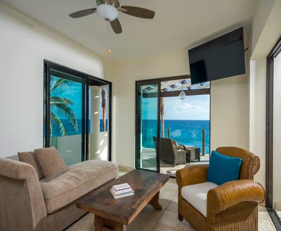 Luxury Villa Photo #38