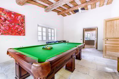 Luxury Villa Photo #27