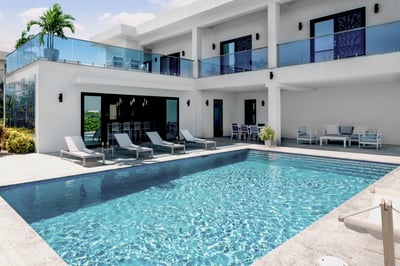 Luxury Villa Photo #7