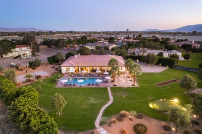 Luxury Villa Photo #43