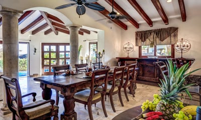 Luxury Villa Photo #15