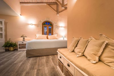 Luxury Villa Photo #13