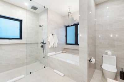 Luxury Villa Photo #28