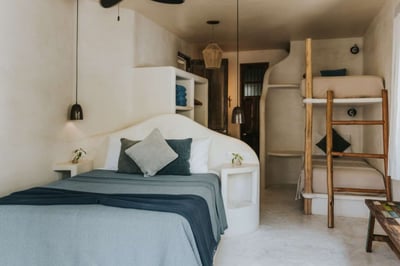 Luxury Villa Photo #18