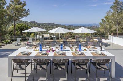 Luxury Villa Photo #13