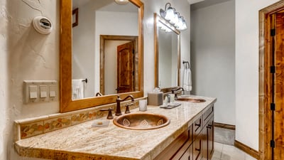 En Suite Bathroom, King Bedroom