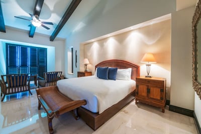 Luxury Villa Photo #31