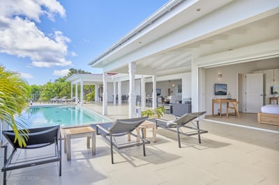 Luxury Villa Photo #11