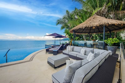Luxury Villa Photo #7