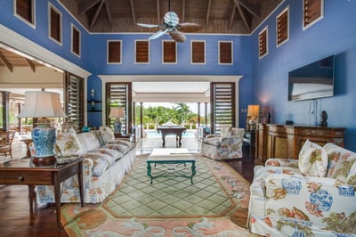 Luxury Villa Photo #14