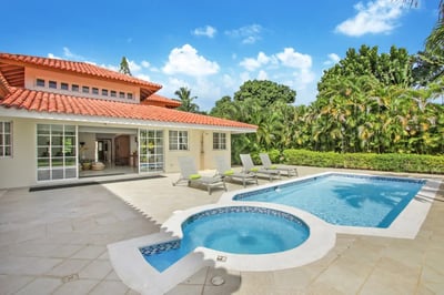 Luxury Villa Photo #4