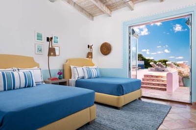Luxury Villa Photo #23
