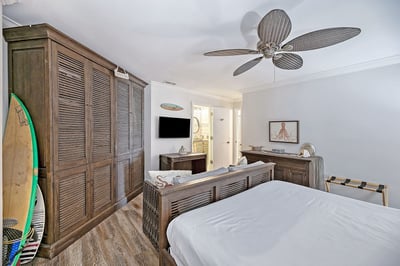 Luxury Villa Photo #18