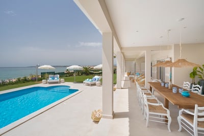 Luxury Villa Photo #12