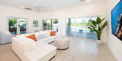 Luxury Villa Photo #7
