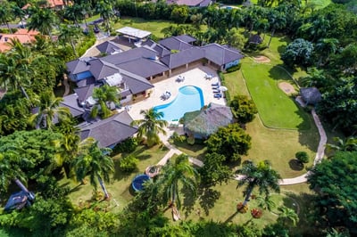 Luxury Villa Photo #2