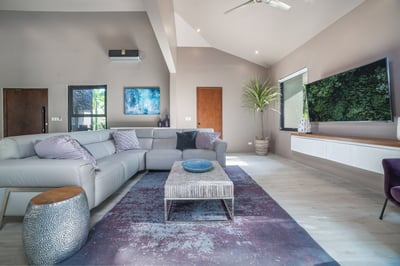 Luxury Villa Photo #11