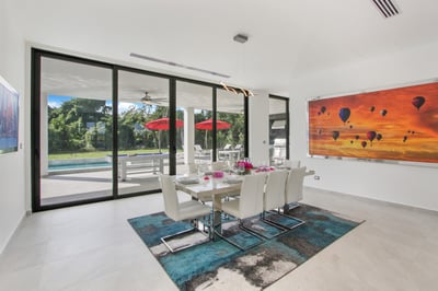 Luxury Villa Photo #27