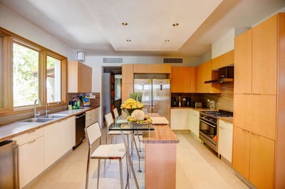 Luxury Villa Photo #16