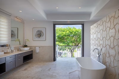 Luxury Villa Photo #35