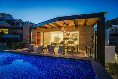 Luxury Villa Photo #6
