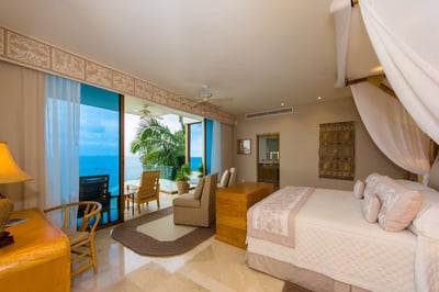 Luxury Villa Photo #58