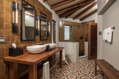 Luxury Villa Photo #29