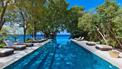Luxury Villa Photo #2