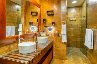 Luxury Villa Photo #33