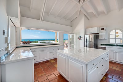 Luxury Villa Photo #16