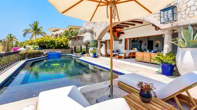 Luxury Villa Photo #3