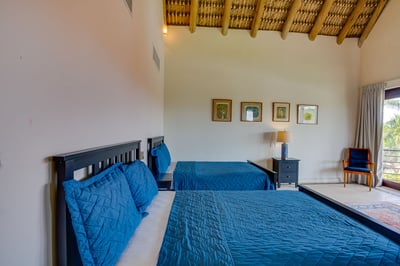 Luxury Villa Photo #41