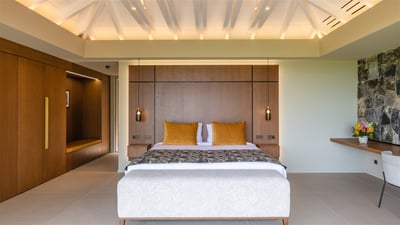 Luxury Villa Photo #23
