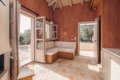 Luxury Villa Photo #22