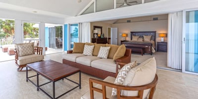 Luxury Villa Photo #17