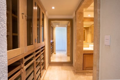 Luxury Villa Photo #52