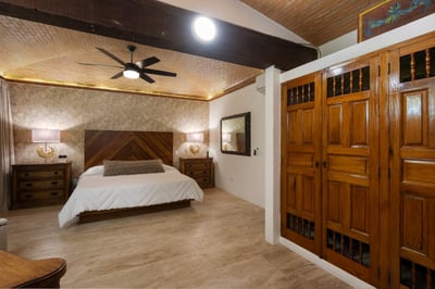 Luxury Villa Photo #48