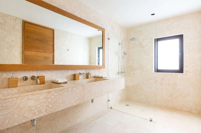 Luxury Villa Photo #22