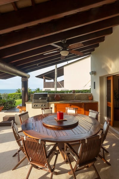 Luxury Villa Photo #14