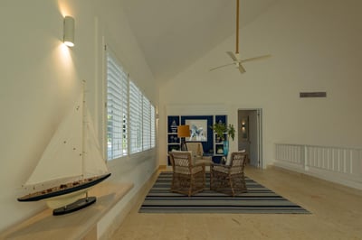 Arrecife 39 - Spacious 5BR villa near beach & golf