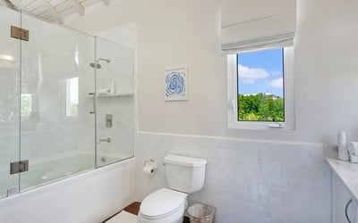 Luxury Villa Photo #32