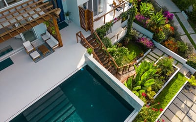 Luxury Villa Photo #2