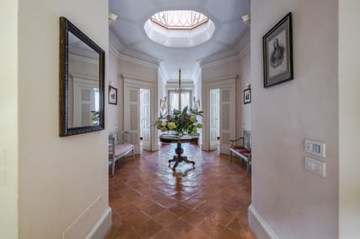 Luxury Villa Photo #80