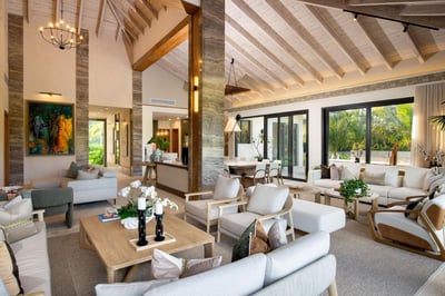 Luxury Villa Photo #11